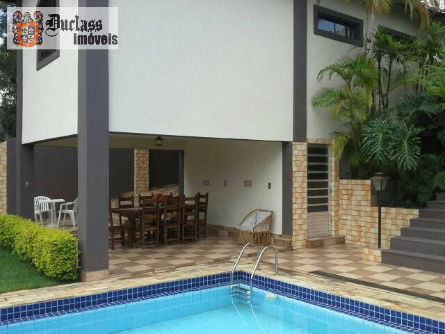 Casa à venda com 4 quartos, 450m² - Foto 2