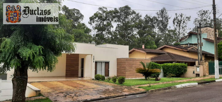 Casa de Condomínio à venda com 3 quartos, 211m² - Foto 2