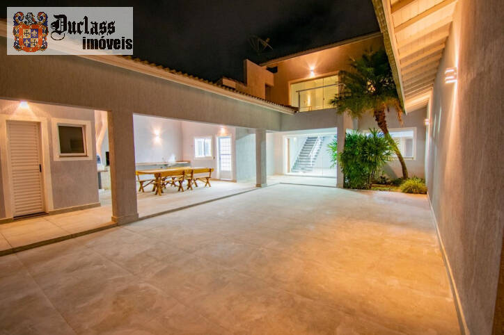 Casa de Condomínio à venda com 4 quartos, 400m² - Foto 9