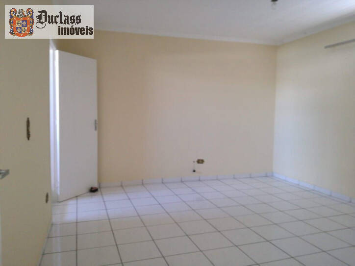 Sobrado à venda com 3 quartos, 200m² - Foto 3