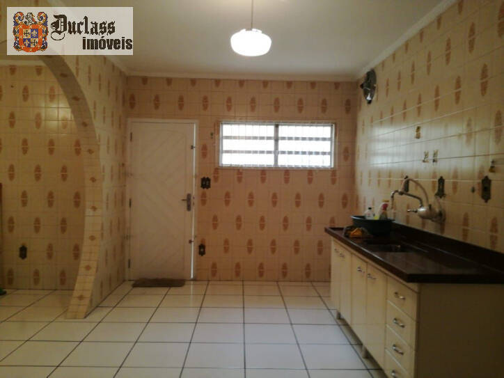 Sobrado à venda com 3 quartos, 200m² - Foto 8