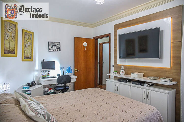 Apartamento à venda com 3 quartos, 207m² - Foto 5