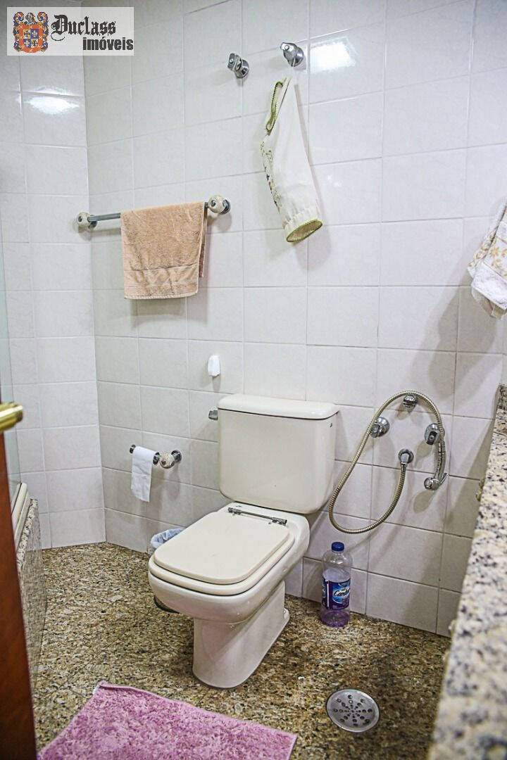 Apartamento à venda com 3 quartos, 207m² - Foto 11