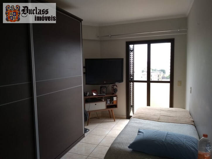 Apartamento à venda com 3 quartos, 140m² - Foto 21