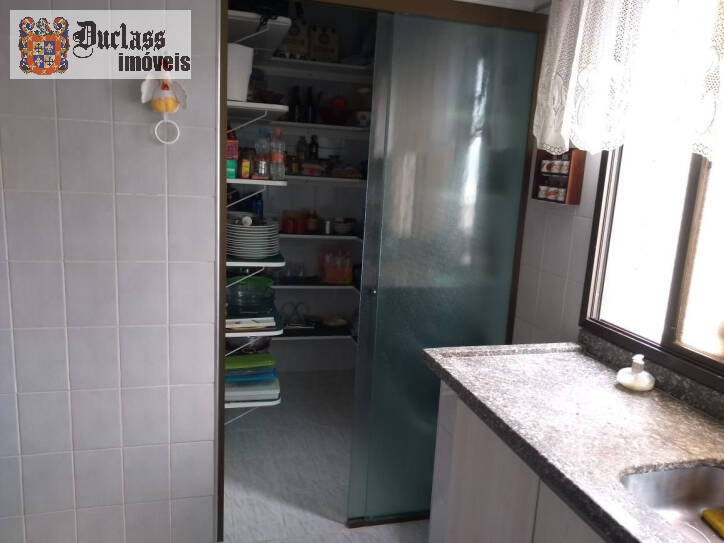 Apartamento à venda com 3 quartos, 140m² - Foto 29