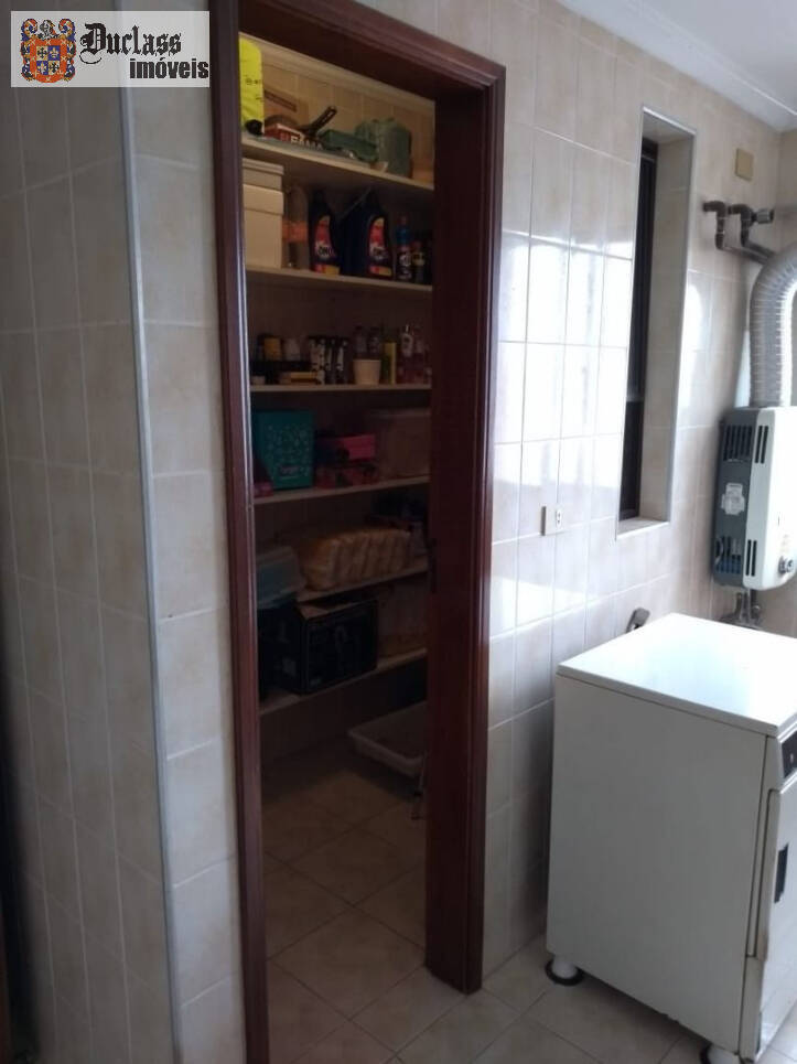 Apartamento à venda com 3 quartos, 140m² - Foto 33