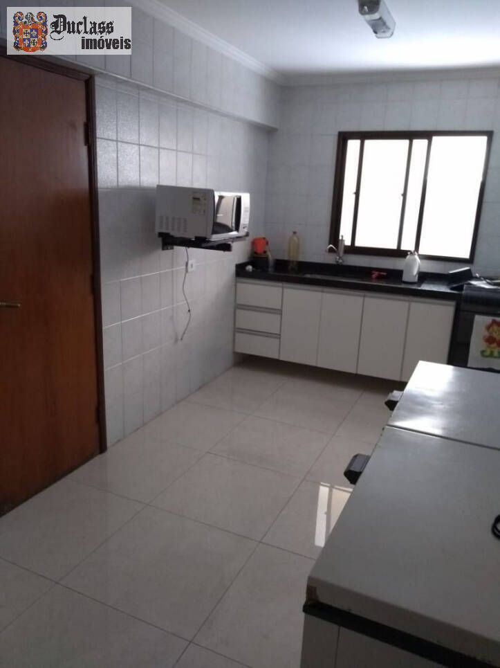 Apartamento à venda com 3 quartos, 140m² - Foto 47