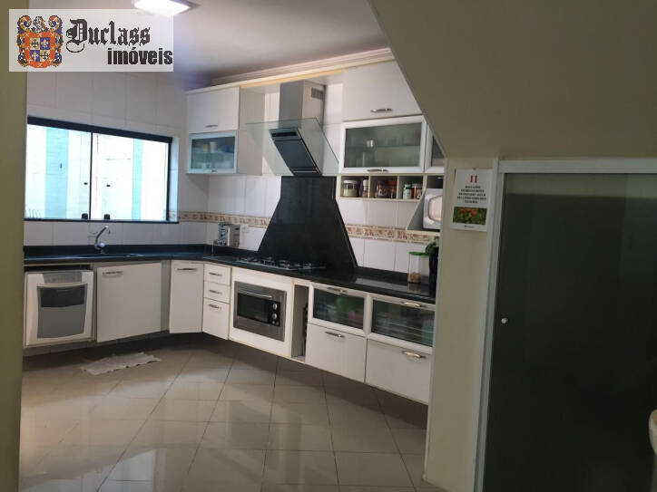 Sobrado à venda com 4 quartos, 416m² - Foto 2