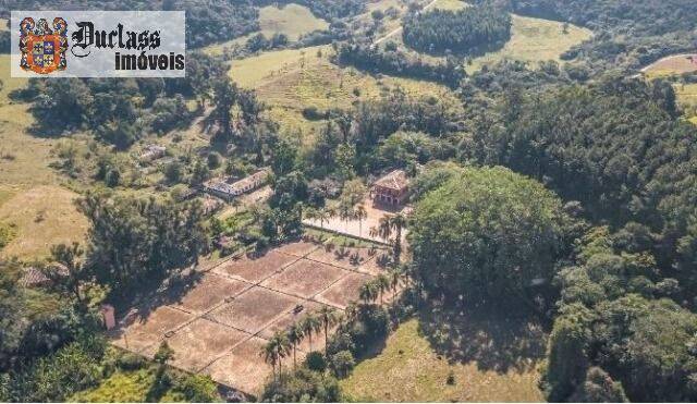 Fazenda à venda com 6 quartos, 500m² - Foto 37